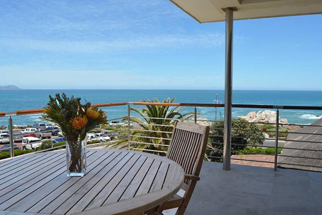 Hermanus Seaview Apartment Luaran gambar
